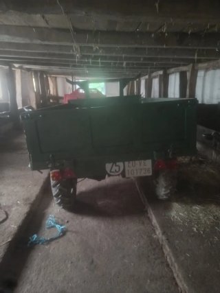 Tractor Pascuali 463e y remolque