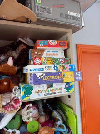Juguetes, Puzzles y Peluches