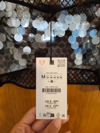 Top Zara lentejuelas negro y plateado. Talla M