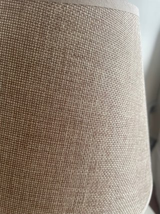 Lámpara de mesa tela y madera