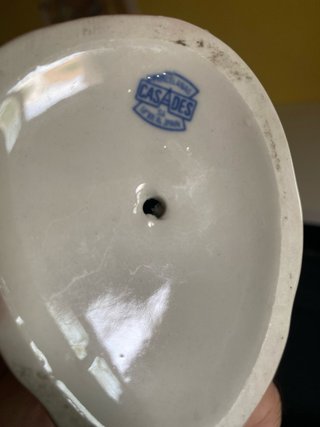Porcelana Casades Mujer con Cántaro 24cm