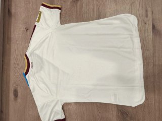 Camiseta futbol talla L nueva con etiquetas