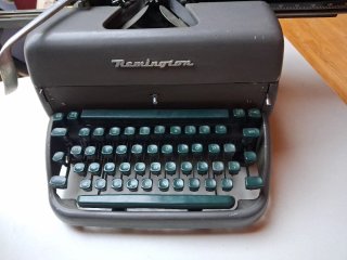 Máquina de escribir Remington antigua