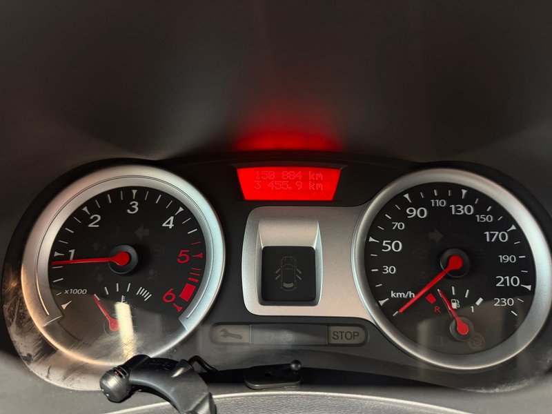 Renault Clio 2010, foto 10