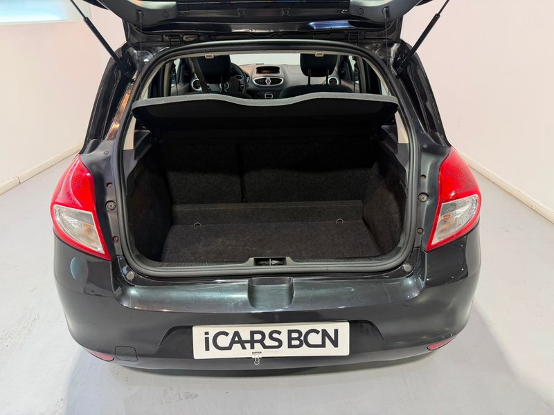Renault Clio 2010, foto 23