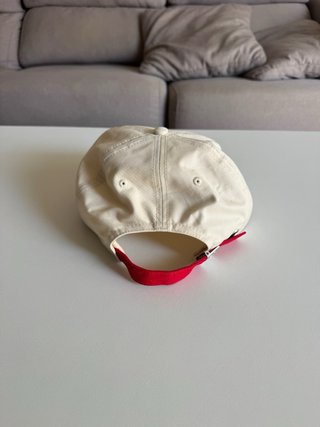 Gorra Nude Project Beige y Roja