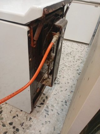 Cocina a gas blanca