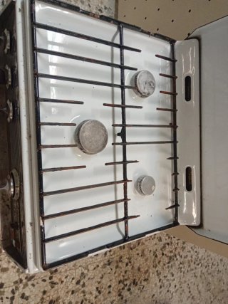 Cocina a gas blanca