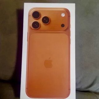 iPhone 17 Pro Max Naranja