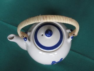 Servizio da tè ceramica e rattan