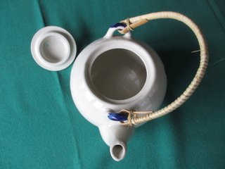 Servizio da tè ceramica e rattan