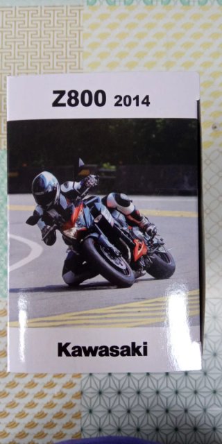 Maqueta moto Kawasaki Z800/Escala 1:12