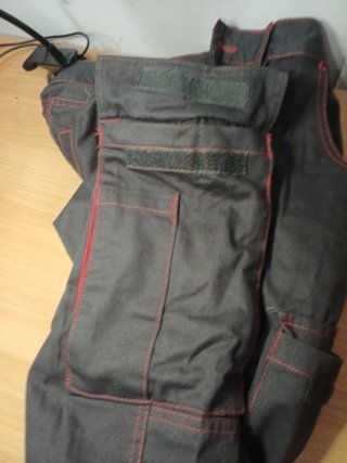 Pantalón de trabajo negro (sin botón)