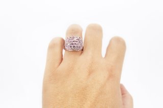 Sello de oro blanco de 18k. Ref:024-01-01440