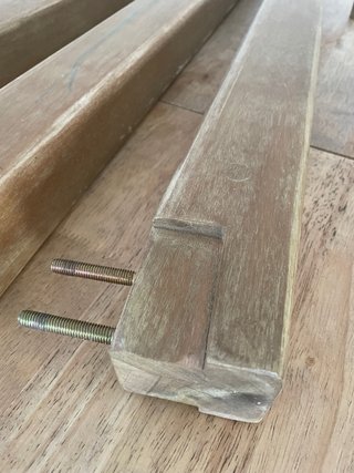 Mesa de jardín de madera eucalyptus