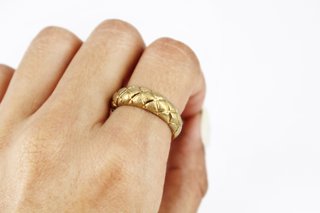 Anillo de oro de 18k. Ref:026-01-01299