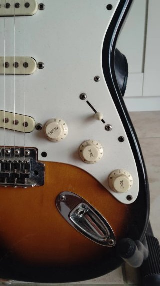 GUITARRA ELÉCTRICA TALMUS
