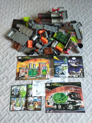 LOTE ~1500 PIEZAS de LEGO y MEGABLOCKS +6 MANUALES