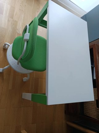 Escritorio Infantil IKEA + Silla Ruedas
