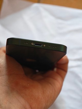 iPhone 13 mini verde salud82%