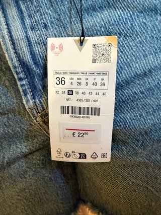 Bermuda Denim TRF Boyfriend Tiro Medio
