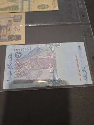 Lote 4 Billetes: Rumanía, México, Malasia