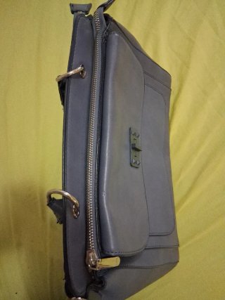 Bolso gris