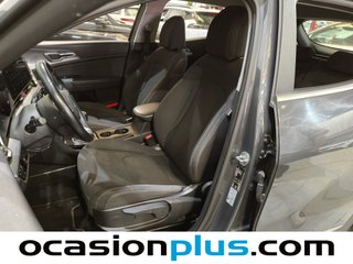Kia Sportage 1.6 CRDi MHEV Business 4x2 100 kW (136 CV)