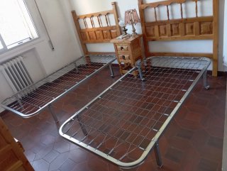 Cama individual madera y metal