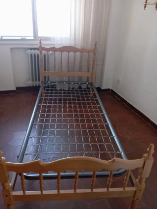 Cama individual madera y metal