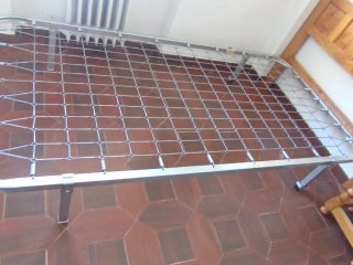 Cama individual madera y metal
