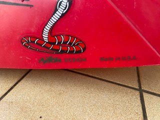 Kayak rojo monoplaza