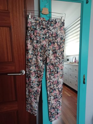 Pantalón estampado cintura alta
