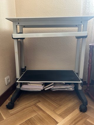 Mesa auxiliar de oficina con ruedas
