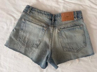 Short Zara nuevo 36