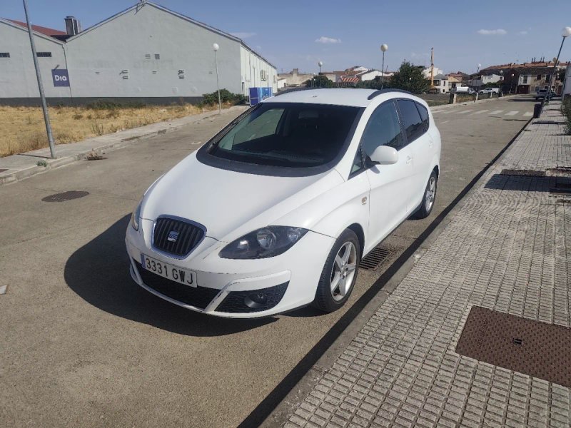SEAT Altea XL 2010 - foto 1