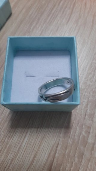Anillo de plata con diseño