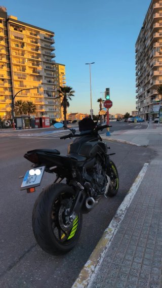 Yamaha MT-07 Negra