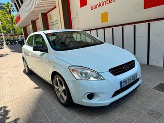 Kia ProCeed 1.4 CVVT Concept