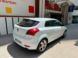 Kia ProCeed 1.4 CVVT Concept