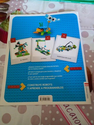 Robótica 4, 4o Primària construye y programa co...