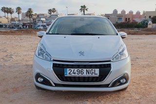Peugeot 208 2018 Allure