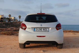 Peugeot 208 2018 Allure