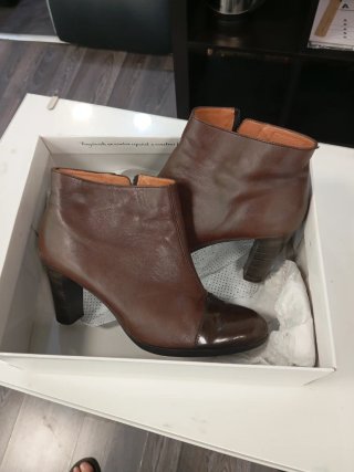 Botines Hispanitas piel marrones