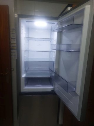 Nevera casi nueva - 1 mes de uso