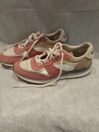 Zapatillas Bimba y Lola Rosa y Beige