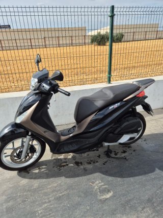 Piaggio Medley 125 2023 Negro/Marrón