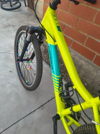 Bicicleta de montaña marca Connor, modelo 340