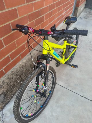 Bicicleta de montaña marca Connor, modelo 340