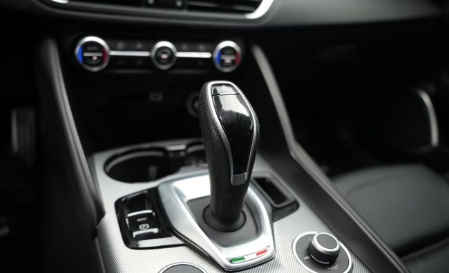Alfa Romeo Giulia 2022, foto 21